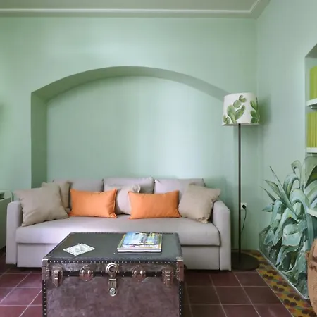 Cactus Hydra - Art Hotel *